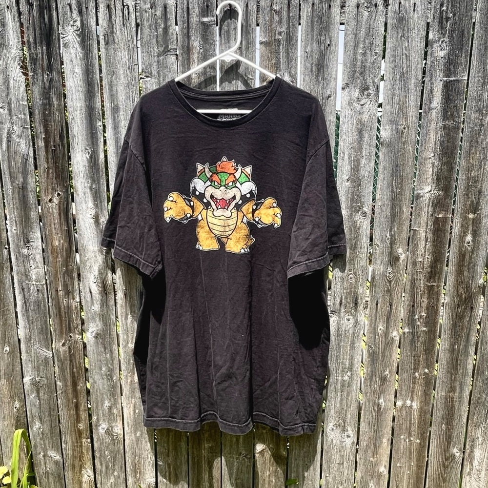 Men’s Super Mario Bowser Graphic T-shirt